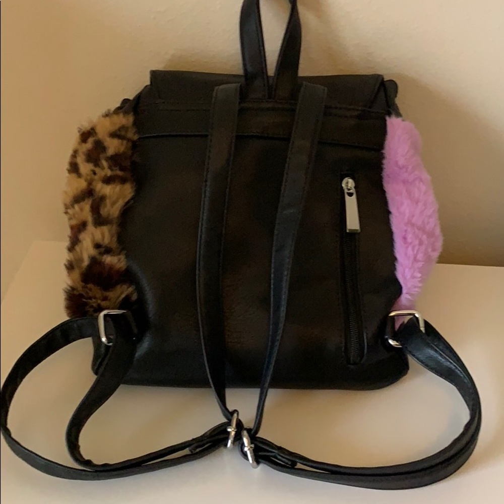 Furry backpack - Picture 2 of 4